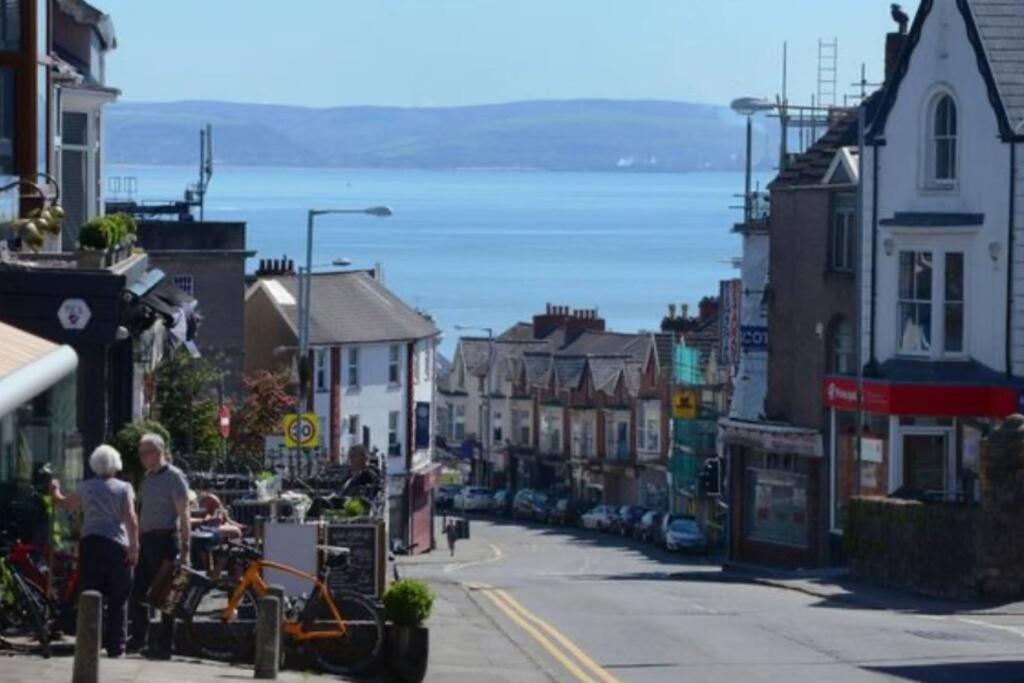 Ferienwohnung Castle View - Flat In Mumbles - Free Parking Oystermouth Exterior foto